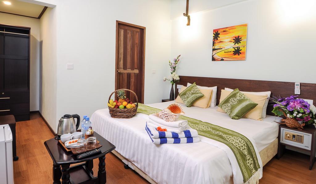 Salt Beach Hotel Maafushi Quarto foto